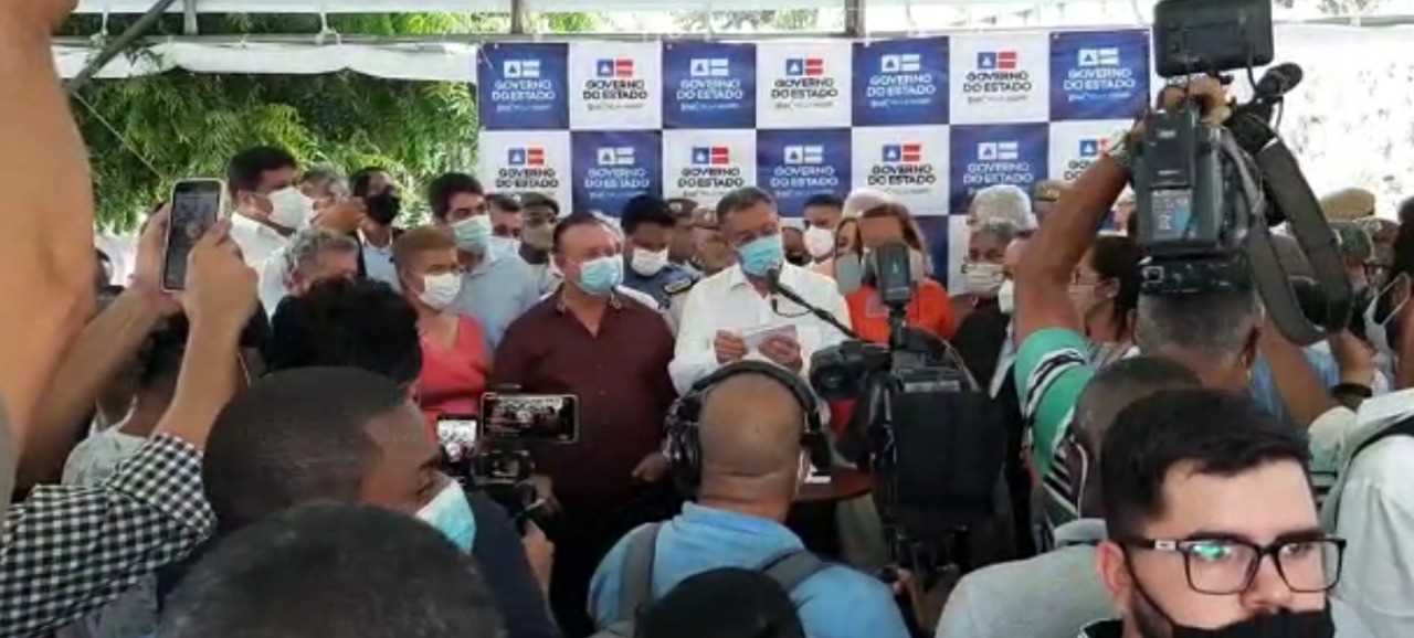 Camacã: Prefeito Paulo do Gás apresenta ambulância moderna para a população